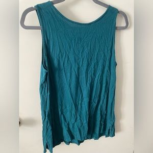 Sleeveless‎ Blouse